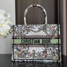 Christian Dior Shopping Bags